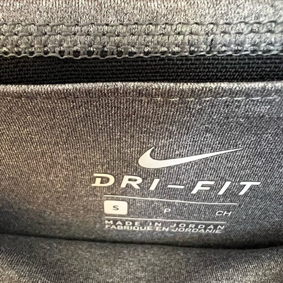 Nike Womens Power Victory Grey/Mult 7/8 Training Tights
grey with pink stripe - Picture 5 of 5